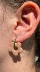 Huggie Driftwood flower