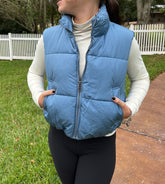 Cropped Zipper Closure Puffer Vest